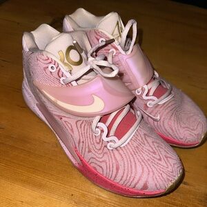 KD aunt pearls 14